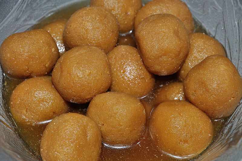 Famous Bengali Sweets And Their Fascinating Tales