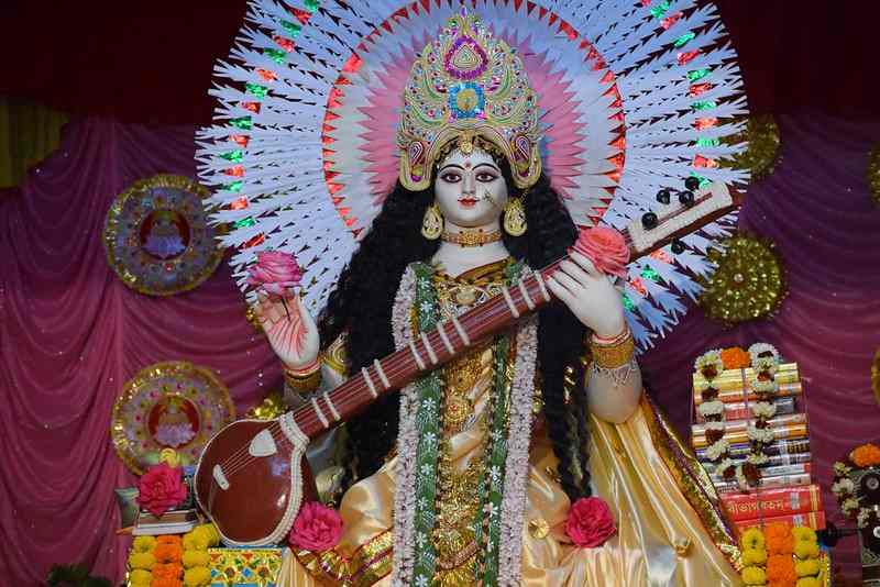 Saraswati Puja Bengal’s Unofficial Valentine’s Day